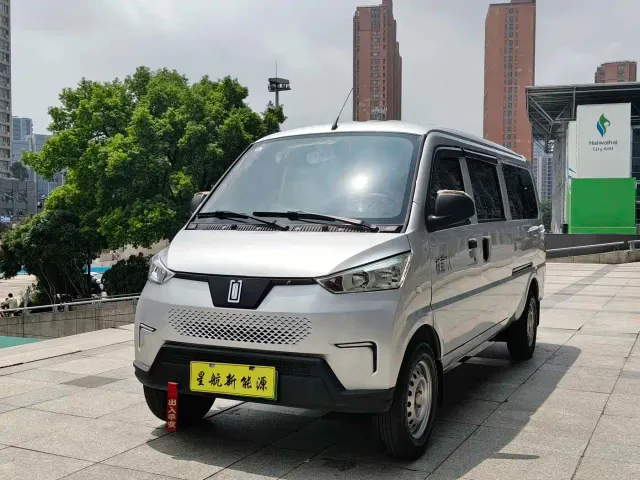 Фотография автомобиля — Linxys Yufeng EV50