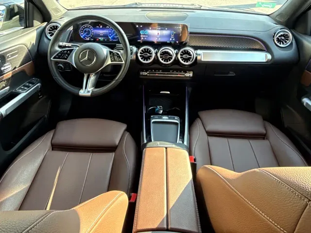 Mercedes-Benz EQB — Фото автомобиля 14