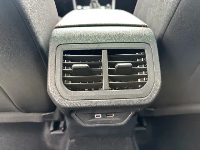 Volkswagen Lavida — Фото автомобиля 18