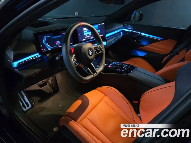 BMW M5 G90 — Фото автомобиля 11