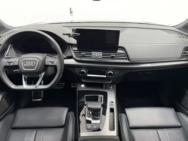 Audi Q5L — Фото автомобиля 9