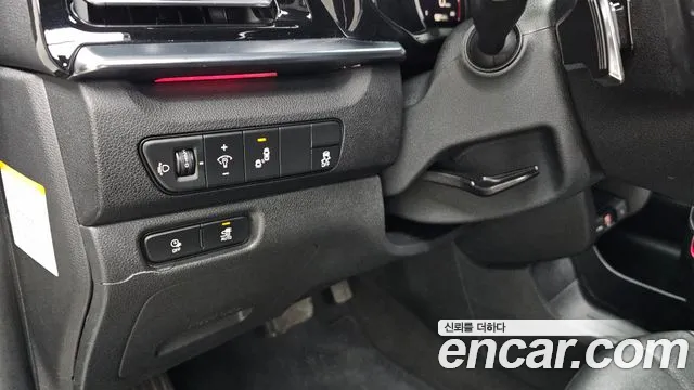 Kia Niro — Фото автомобиля 19