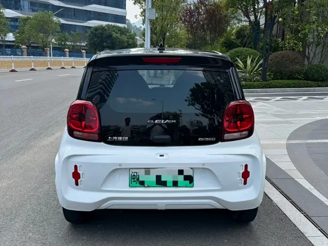 Roewe Clever — Фото автомобиля 4