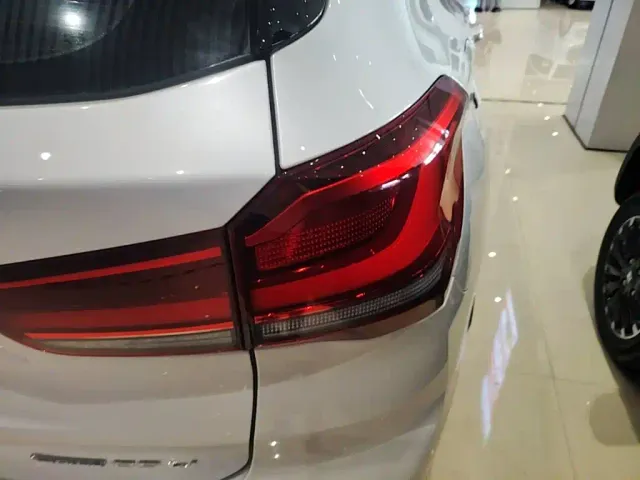 BMW X1 — Фото автомобиля 7