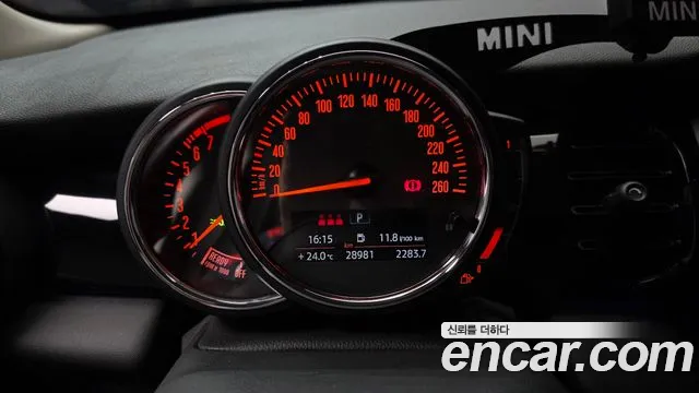 MINI Cooper — Фото автомобиля 11