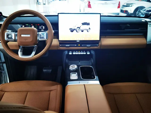 iCAR V27 — Фото автомобиля 12