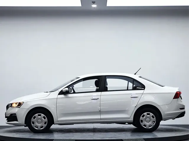 Skoda Rapid — Фото автомобиля 5