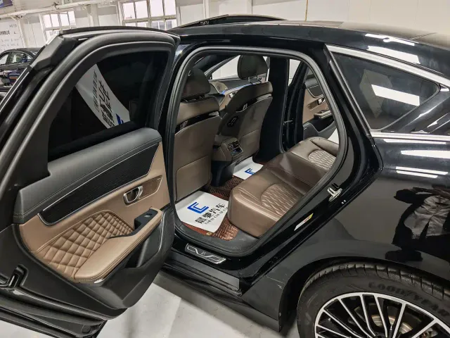 BYD Han — Фото автомобиля 9