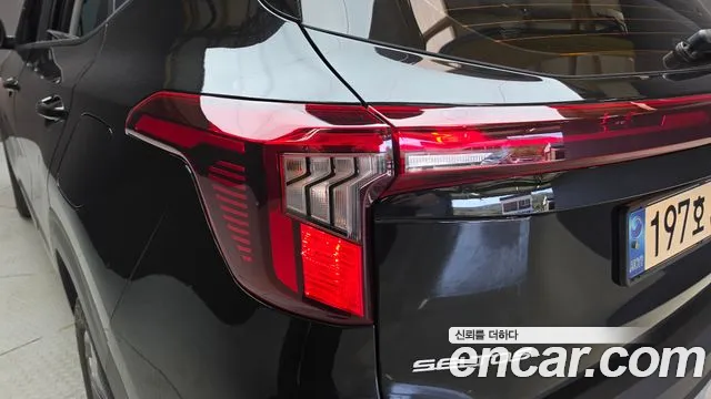 Kia Seltos New — Фото автомобиля 8