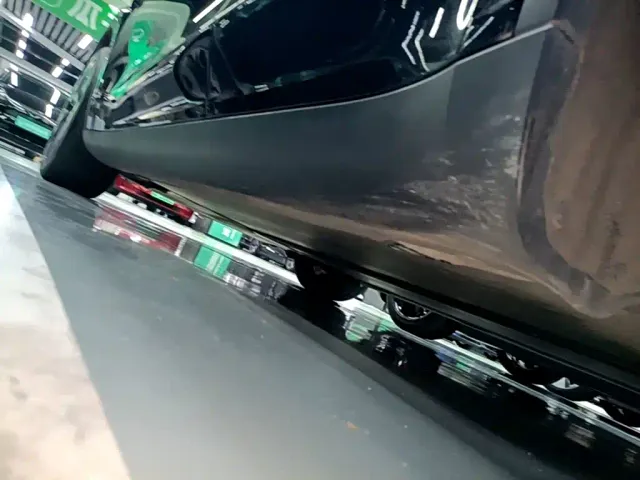 Tesla Model Y — Фото автомобиля 21