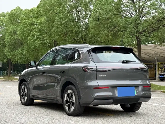 Geely Galaxy E5 — Фото автомобиля 6