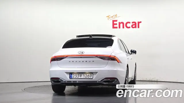 Hyundai Grandeur New — Фото автомобиля 4