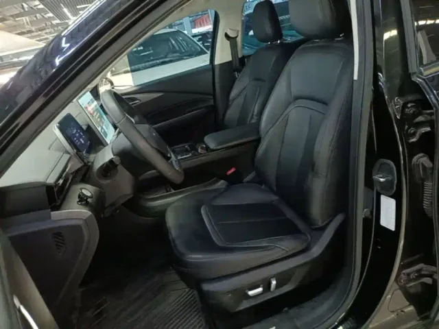 Wuling Starlight — Фото автомобиля 14