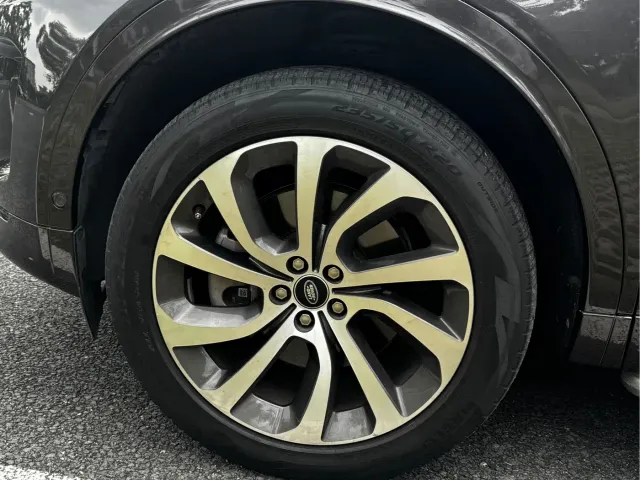 Land Rover Discovery Sport — Фото автомобиля 9