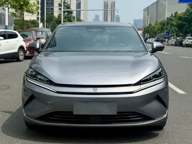 BYD Qin L — Фото автомобиля 2