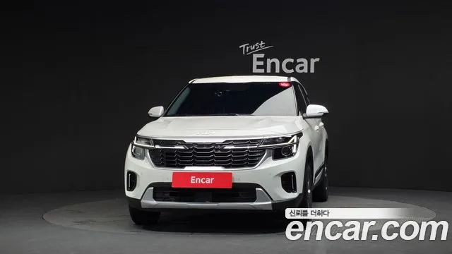 Kia Seltos Новый Seltos Бензин 2.0 2WD — Фото автомобиля 3