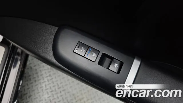 Hyundai Grandeur Grandeur (GN7) 3.5 Бензин 4WD — Фото автомобиля 14
