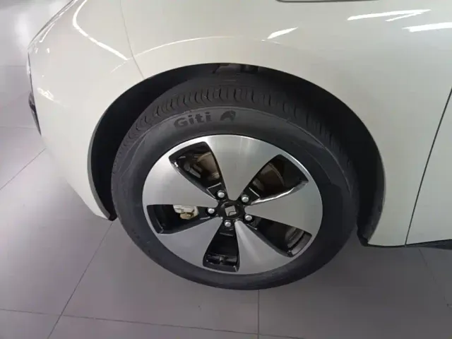 Baojun Cloud — Фото автомобиля 22