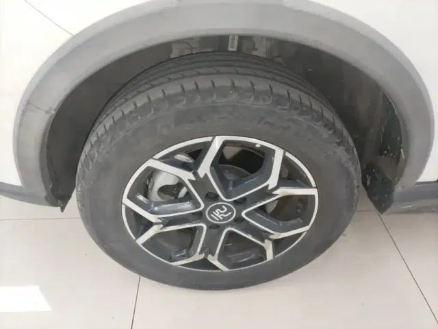BYD Yuan Pro — Фото автомобиля 22