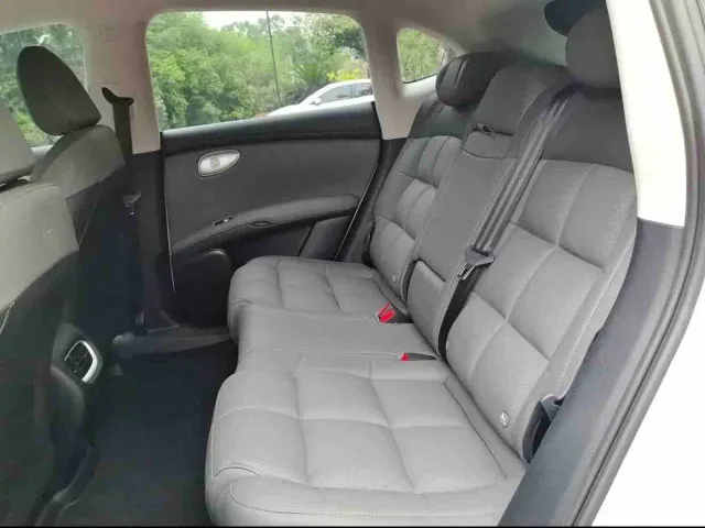IM Motors LS6 — Фото автомобиля 7
