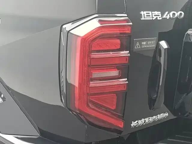 Tank Tank 400 New Energy 2024 Hi4-T Off-Road Edition — Фото автомобиля 8