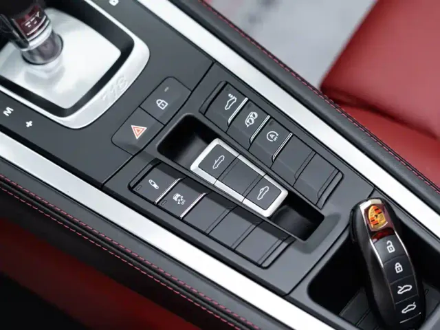 Porsche 718 — Фото автомобиля 23