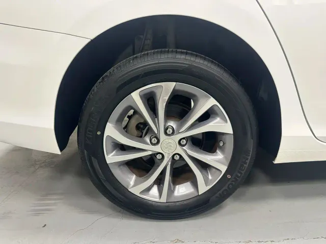 Buick Verano — Фото автомобиля 17