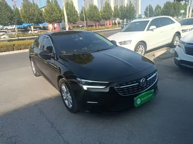Buick Regal — Фото автомобиля 3