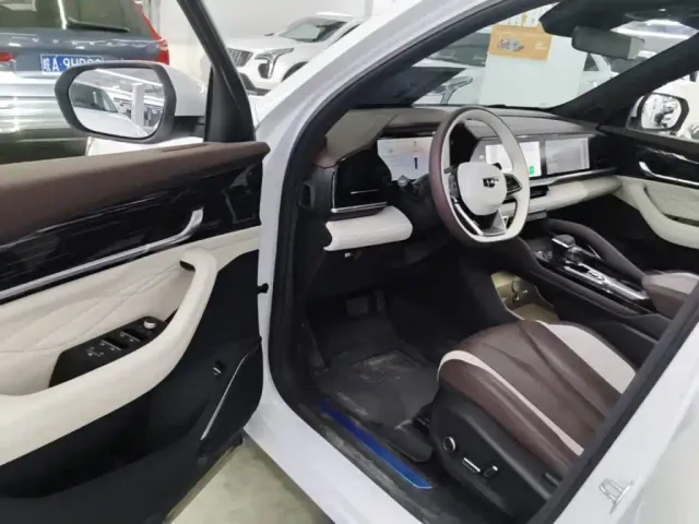 Geely Xingyue L — Фото автомобиля 15