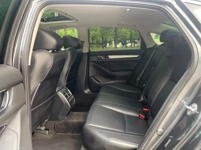 Honda Accord — Фото автомобиля 13