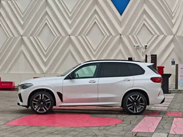 BMW X5 M — Фото автомобиля 7