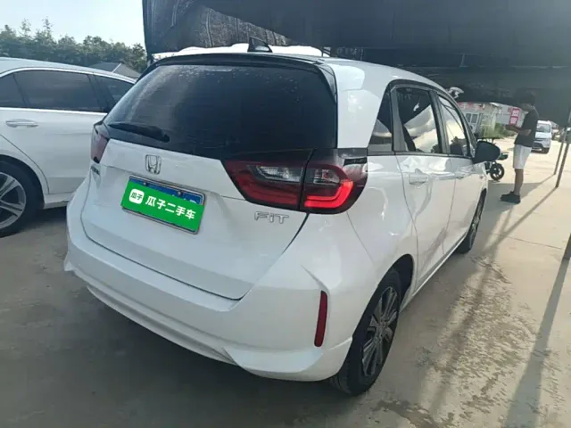 Honda Fit — Фото автомобиля 6