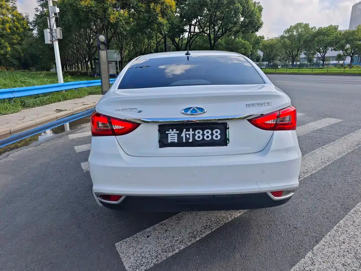 Chery New Energy Arrizo e 2022 Travel Edition — Фото автомобиля 8