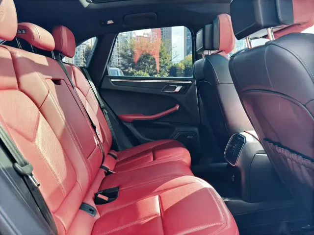 Porsche Macan — Фото автомобиля 13