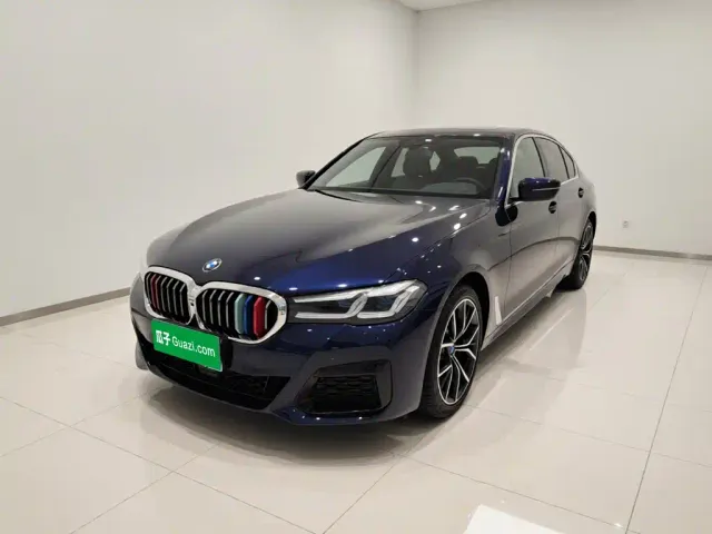 Фотография автомобиля — BMW 5 Series
