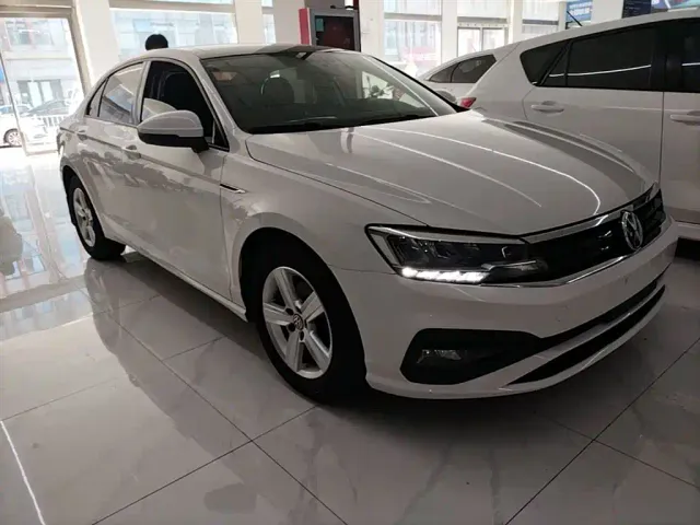 Volkswagen Lamando — Фото автомобиля 3