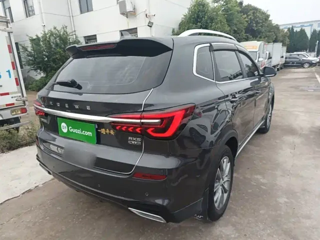 Roewe RX5 — Фото автомобиля 6