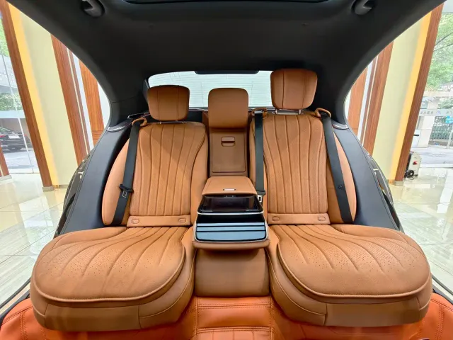 Mercedes-Benz S-Class — Фото автомобиля 16