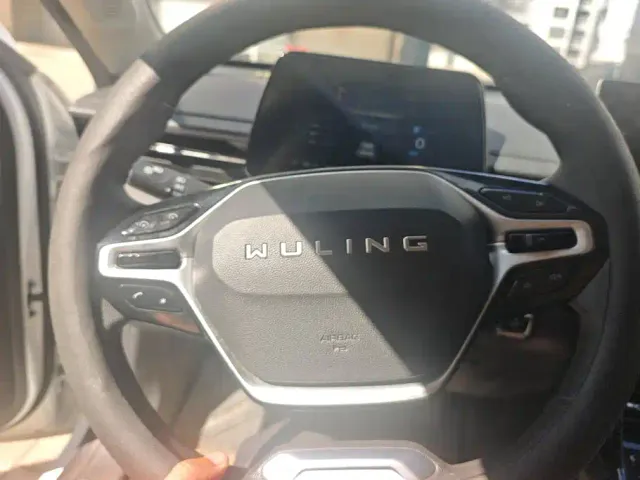 Wuling Starlight — Фото автомобиля 15