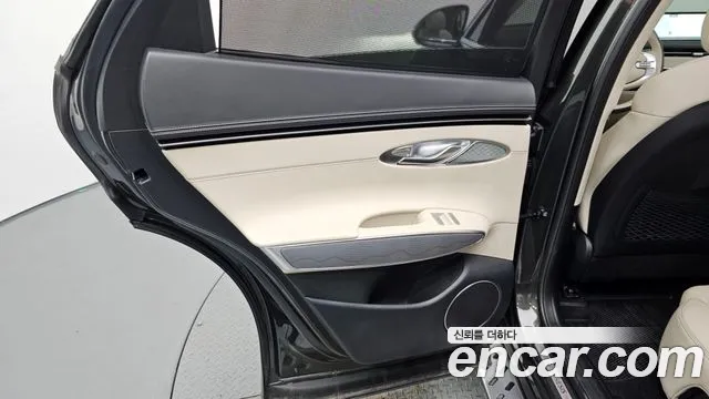 Genesis GV70 — Фото автомобиля 14