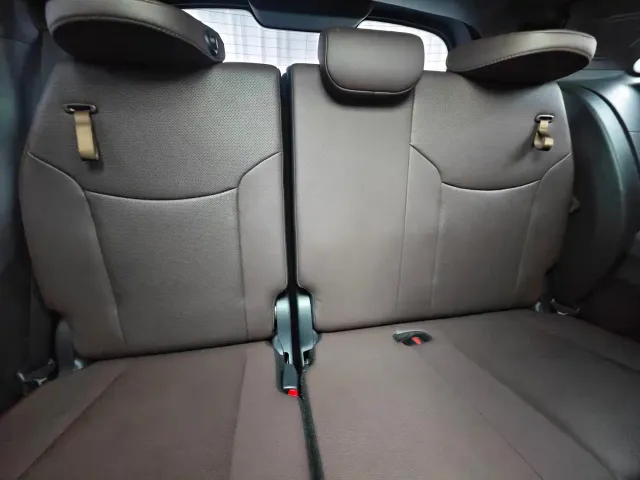 Toyota Sienna — Фото автомобиля 23