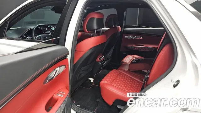 Genesis GV70 2.5T Бензин AWD — Фото автомобиля 12