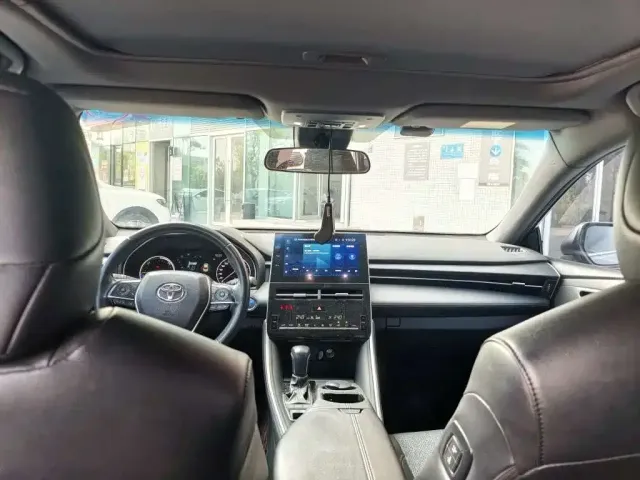 Toyota Avalon — Фото автомобиля 6