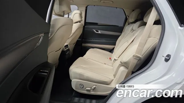 Genesis GV80 — Фото автомобиля 18
