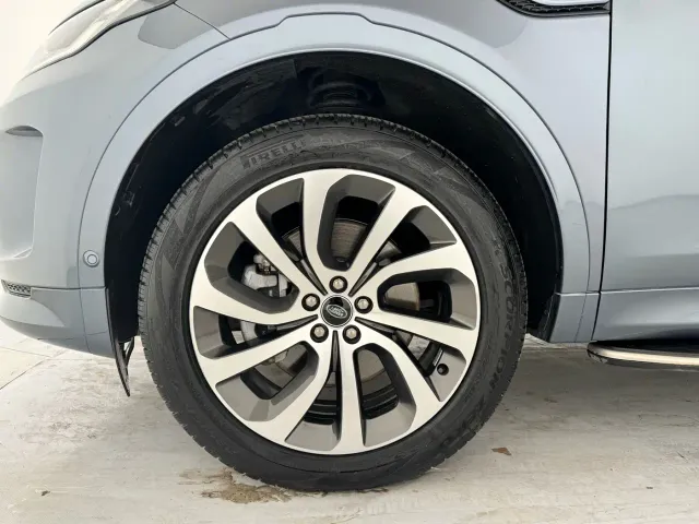 Land Rover Discovery Sport — Фото автомобиля 15