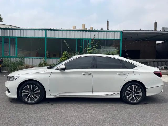 Honda Accord — Фото автомобиля 4