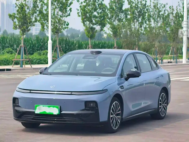 Leapmotor B01 — Фото автомобиля 2