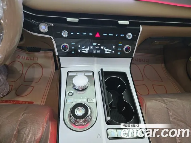 Genesis G80 Бензин 2.5 турбо AWD — Фото автомобиля 13