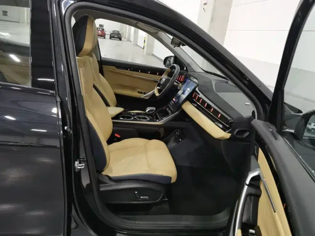 Geely Boyue L — Фото автомобиля 23