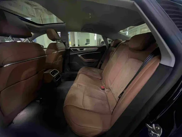 Audi A7L — Фото автомобиля 6